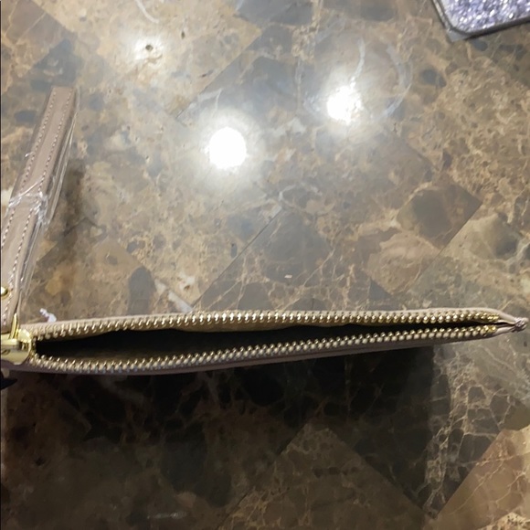 Kate Spade Wristlet - Picture 6 of 8